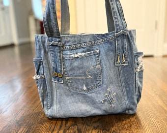 Handbag from Distressed Jeans, Sustainable Style with Many Pockets for Organized Fashion Enthusiasts, Chic Denim Elegance, TheCreativeBarnUS