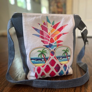 Jean Handbag, Denim Shopper, Jean Purse, Up-cycled Shoulder Bag, Handmade Crossbody Bag, Custom Denim Bag, Unique Handmade Bag