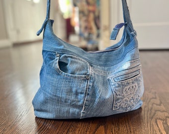 Handbag Denim Hobo Style from Distressed Jeans, Many Pockets, Zipper Closing, Comfortable Strap, Upcycled, No Waste, Artisan