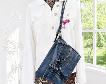 Upcycled Denim Wristlet Clutch, Handmade Jean Zipper Pouch, Recycled Denim Purse, Festival Bag, Unique Gift for Her