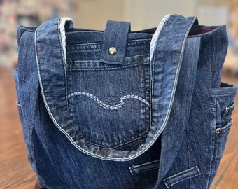 Handbag, Repurposed Jean, Many Pockets, Comfortable Straps for Easy Wear, Denim Delight Eco w. Cotton Lining, Stylish & Eco-Friendly Fashion
