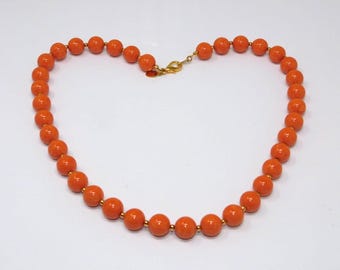 Collar vintage de cuentas jaspeadas naranjas de JOAN RIVERS de 21,5 pulgadas.