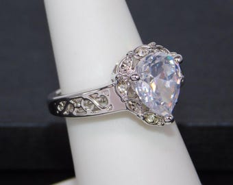 Anillo de moda para mujer, talla 7, con diseño de lágrima y diamantes de imitación, estilo vintage NV.