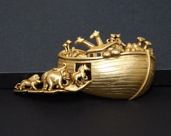 Vintage Signed AJC Gold Tone Noah's Ark Brooch