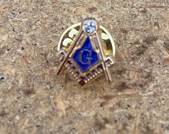 Masonic Square and compass pin