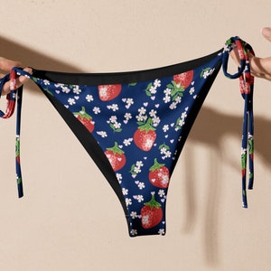 Strawberry Floral Pattern Recycled String Bikini Bottom, Retro Sexy Beach Bikini, Floral Cottagecore Swimsuit, Trendy Bathing Suit Women