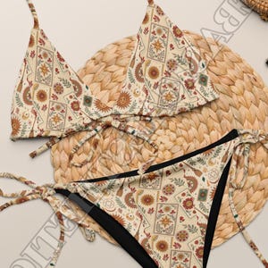 Crescent Moon recyceltes String-Bikini-Set, Tarot-Karten-Themen-Badeanzug, Sexy Sommer-Strandkleidung, Witchcore-Badeanzug