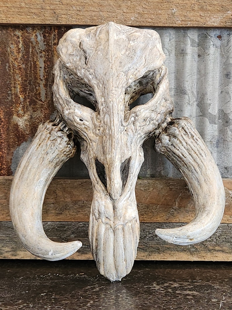 Mythosaur Skull 3D Resin Printed A Mandalorian-Inspired Masterpiece High-Quality Collectible for Sci-Fi Enthusiasts Star Wars image 3