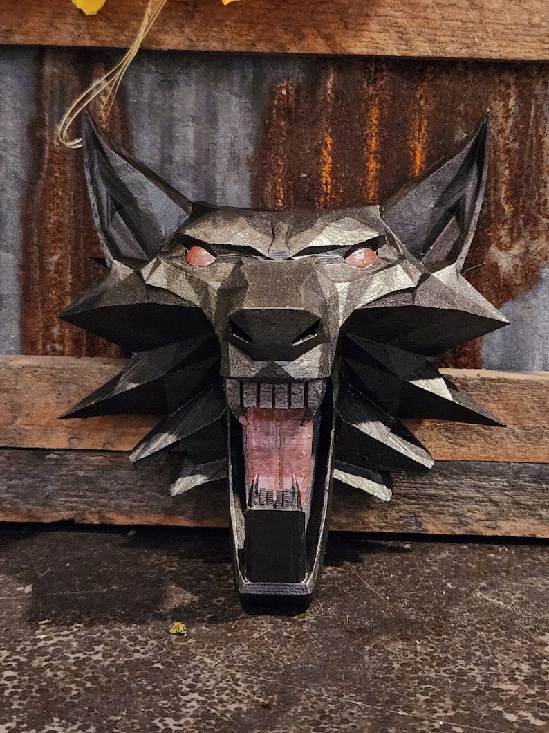 3D Resin Printed Witcher Wolf Head Handcrafted Gaming Collectible Geralt of Rivia Fan Art The Witcher White Wolf image 3