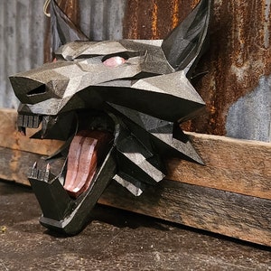 3D Resin Printed Witcher Wolf Head Handcrafted Gaming Collectible Geralt of Rivia Fan Art The Witcher White Wolf image 2