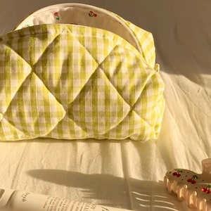 Checkered & Quilted Floral Makeup Wash Bag Green