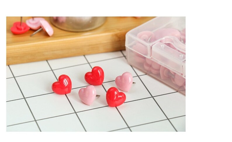 50 stuks roze en rood hart pushpins voor prikbord, roze hart push pins, rood hart duimkopspijkers, schattige punaises voor prikbord afbeelding 3