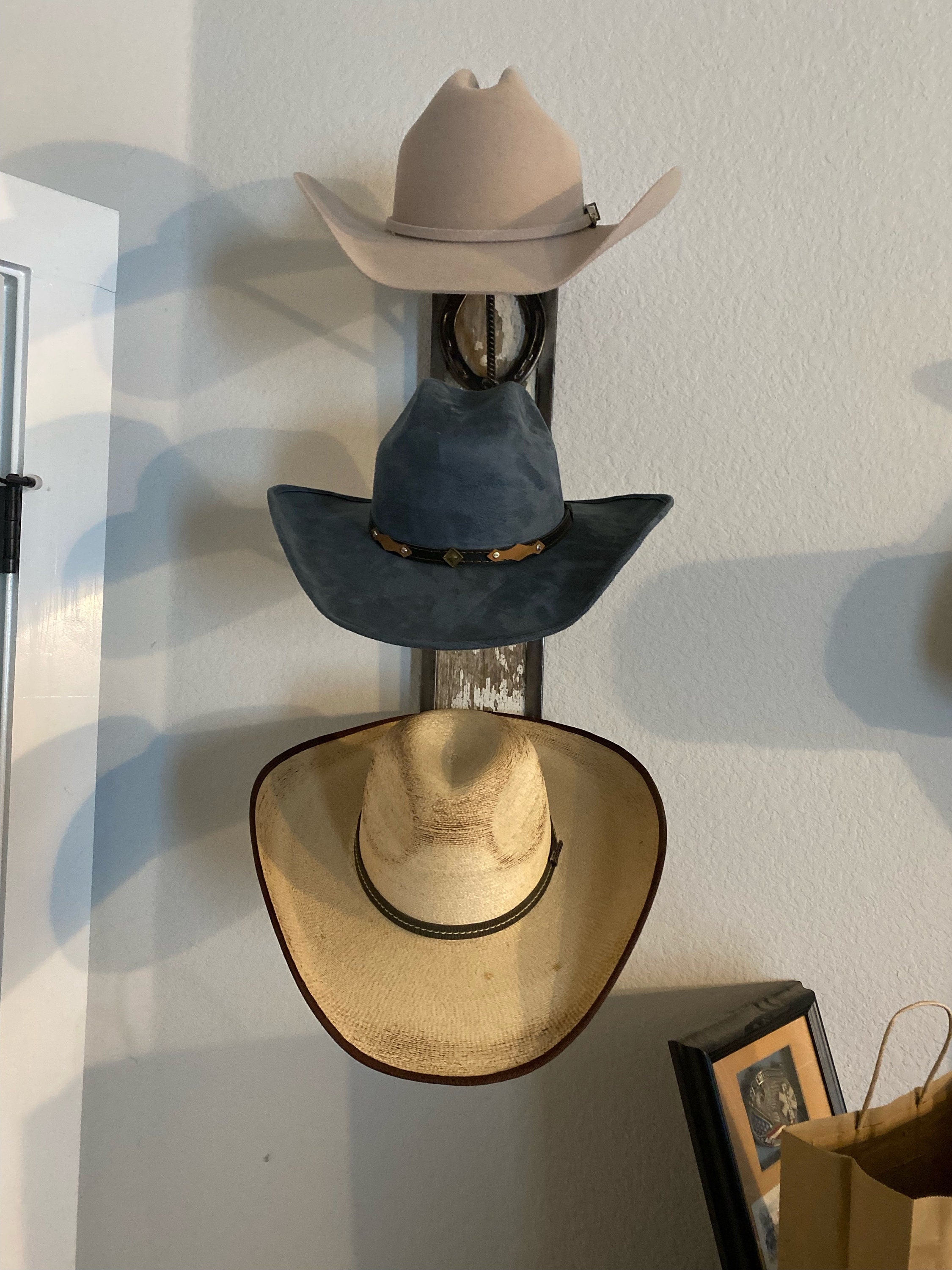 HORSESHOE HAT RACK/ 3 Hat 