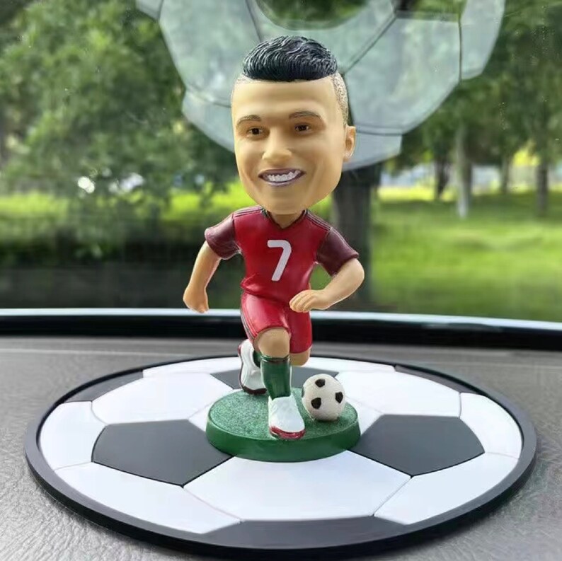 cristiano ronaldo figurine