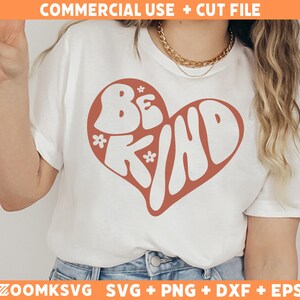 Seja gentil Svg Png com letras à mão, Boho Svg, Hippie Svg, Inspiracional Svg, Gentileza Svg para camiseta, Camiseta retrô Svg, Seja gentil Coração Svg Caneca