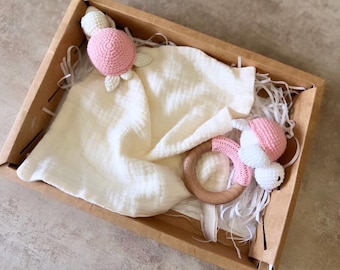Mini Baby Box Maya the Turtle - Handmade Crochet Turtle Comforter - Baby Comforter - Double Cotton Gauze - Newborn Gift