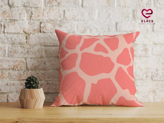 Pink Giraffe Pattern Throw Pillow, Blush Pink Pillow Case, Indie Room Decor, Giraffe Cushion Cover, Y2k Dorm Decor, Pink Animal Print Pillow