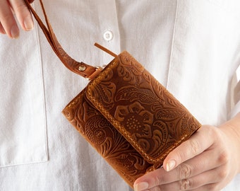 Wristlet Wallet Womens, Carved Leather Purse, Small Handbag with Zipper, Minimalist Western Bag for Women, Floral Leather Card Holder