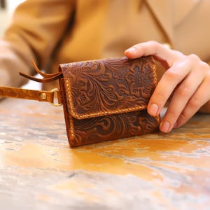 Cute Minimalist Wallet, Embossed Leather Bag, Women's Card Holder with Zipper, Handmade Floral Boho Design for Her, Western Clutch