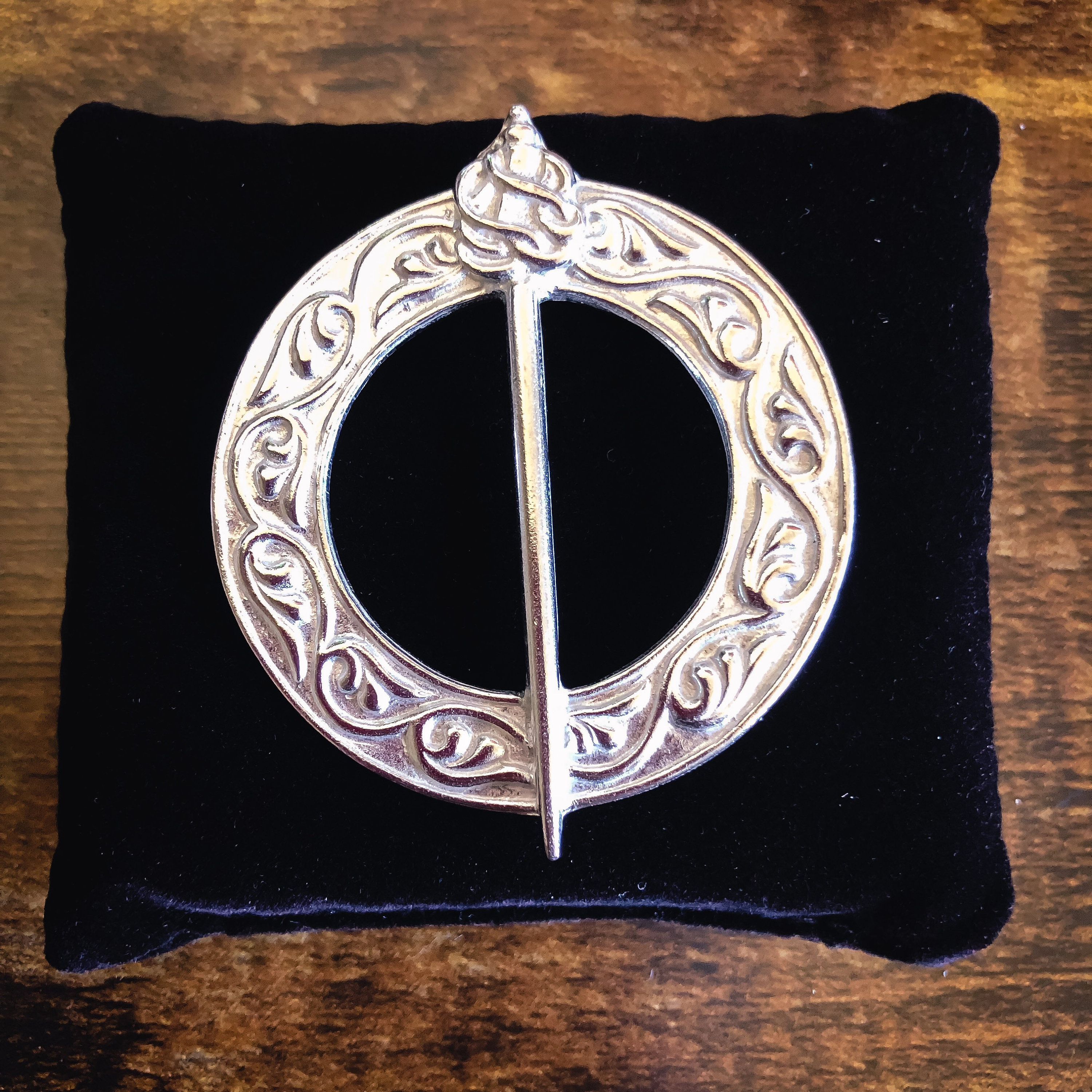 Celtic Penannular Brooch, Pewter Shawl Pin Highland Fastener, Scottish Celtic Jewellery, Silver Flash Brooch