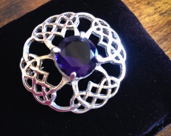 Broche de nudo celta / Plata y peltre, piedra de zafiro amatista
