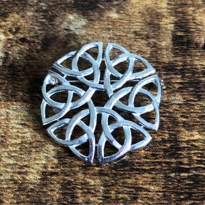 Celtic Knot Brooch | Solid Interlace Design | Scottish Brooch | Celtic Brooch | Irish Brooch | Silver Finish Jewellery | BellsOfScotland