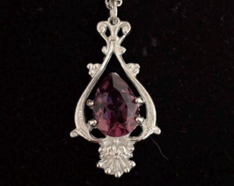 Colgante de lágrima de amatista con piedra natal de febrero / Collar de peltre estilo celta / BellsOfScotland