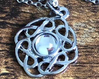 Colgante con piedra de nacimiento de abril / Colgante escocés / Colgante celta / Colgante irlandés / Joyería celta