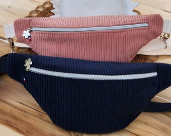 Corduroy fanny pack size M