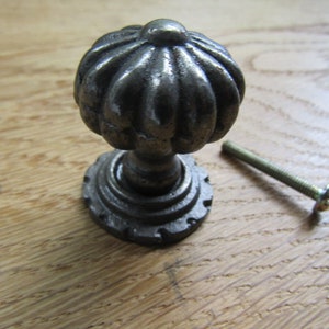 6ER PACK Gusseisen Vintage rustikaler Schrankknopf Schrankknopf Garderobe Garderobe Küche Möbelknöpfe Ziehgriffe