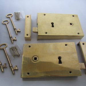 Large HEAVY SOLID BRASS Georgian Manor box lock rim door lock latch traditional old vintage Victorian rustic door rim lock