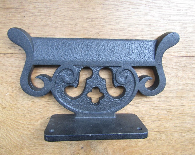 Regency Rustic Boot scraper Black Textured old country vintage rustic cast Iron Garden Mud Boot Wellies Shoe Footwear Scraper