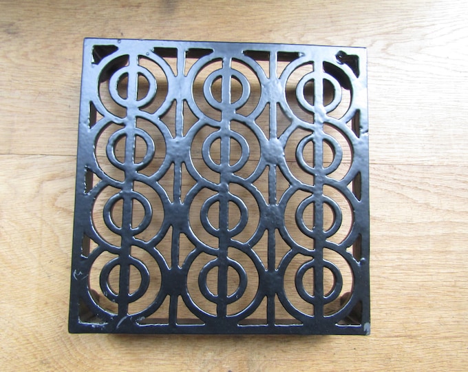 AIR BRICK Cast iron old retro vintage Victorian style rustic air brick air vent ventilation grille grill cover