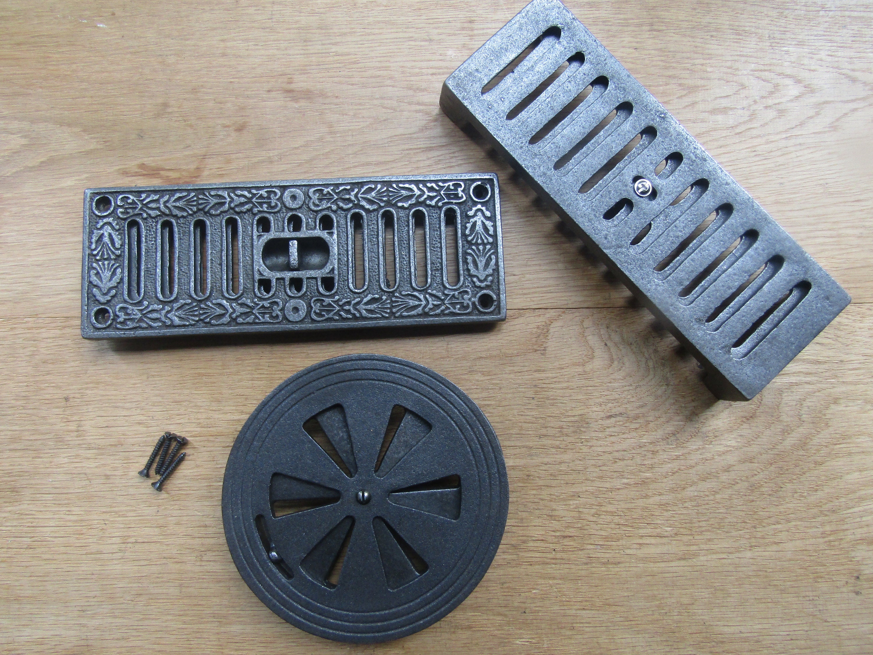 Cast iron ORNATE VINTAGE VICTORIAN Ventilation Grille Wall Air Vent open shut cover decorative period Hit & Miss Sliding Adjustable vent