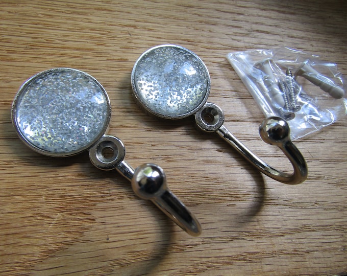 Pair Of SILVER GLITTER GLOBE  Curtain Valance Drape Tie Back Hooks Hold Backs Metal Tassel Hook