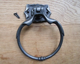 Cast Iron TOWEL RING Vintage Rustic Industrial Antique Iron Towel Holder Wall Mount Bathroom Toilet Lavatory Towel Holder Hook Etsy