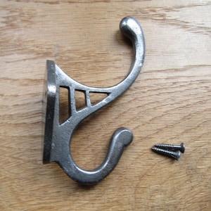 Rustic iron coat hook Classic cast iron rustic traditional retro vintage old victorian hat & coat hooks Antique Iron Waxed
