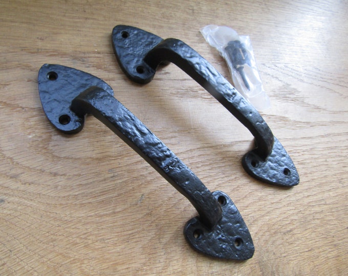 Rustic iron door pull handles gothic Leaf spear old English vintage country cottage door pull handle Door Pull Handle Rustic Black antique