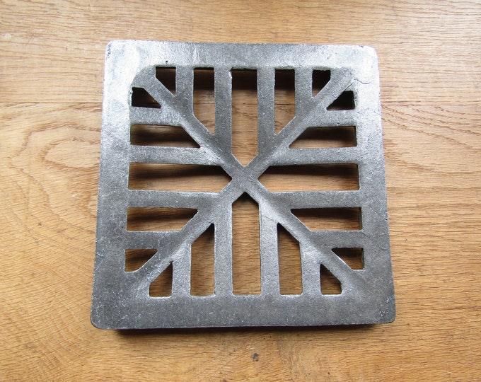 Rustic iron drain cover Square victorian old retro style slanted Cast Iron Gully Grate Grid Driveway Drainage guard Gutter Lid Cap