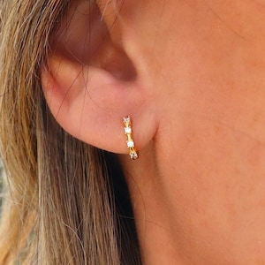 Petites boucles d'oreilles cerceaux 4 zircons,mini créoles argent ou doré pour femme style minimaliste,cadeaux femme