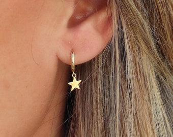 Small hoop earrings with star pendant, mini star hoop earrings for women in 925 silver or gold, women's gift earrings