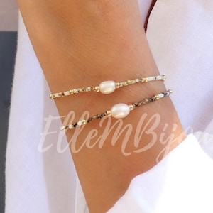 Bracelet fin perle d&#39;eau douce et perles miyuki sur élastique, bracelet perles marbrées marron ou crème,style minimaliste