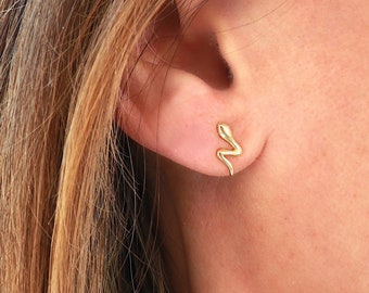 Snake stud earrings, small women's earrings available in silver or gold, minimalist style