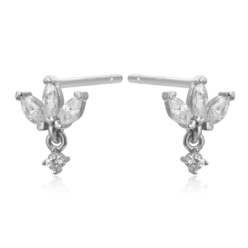 Boucles d'oreilles fleur trois pétales pendentif zircon,clous d'oreilles femme argent ou doré, petites puces d'oreilles minimaliste Argent