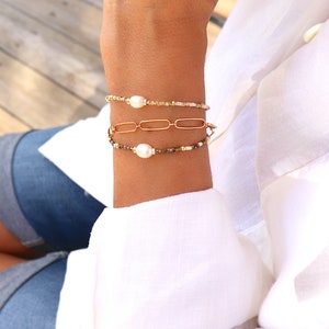 Bracelet fin perle d'eau douce et perles miyuki sur élastique, bracelet perles marbrées marron ou crème,style minimaliste image 3
