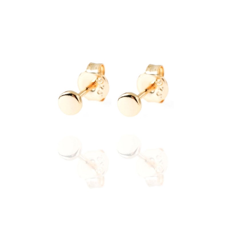 Petites boucles d'oreilles puces mini pastilles trois tailles disponibles,clous femme minimalistes en argent ou doré,vendus à la paire Or