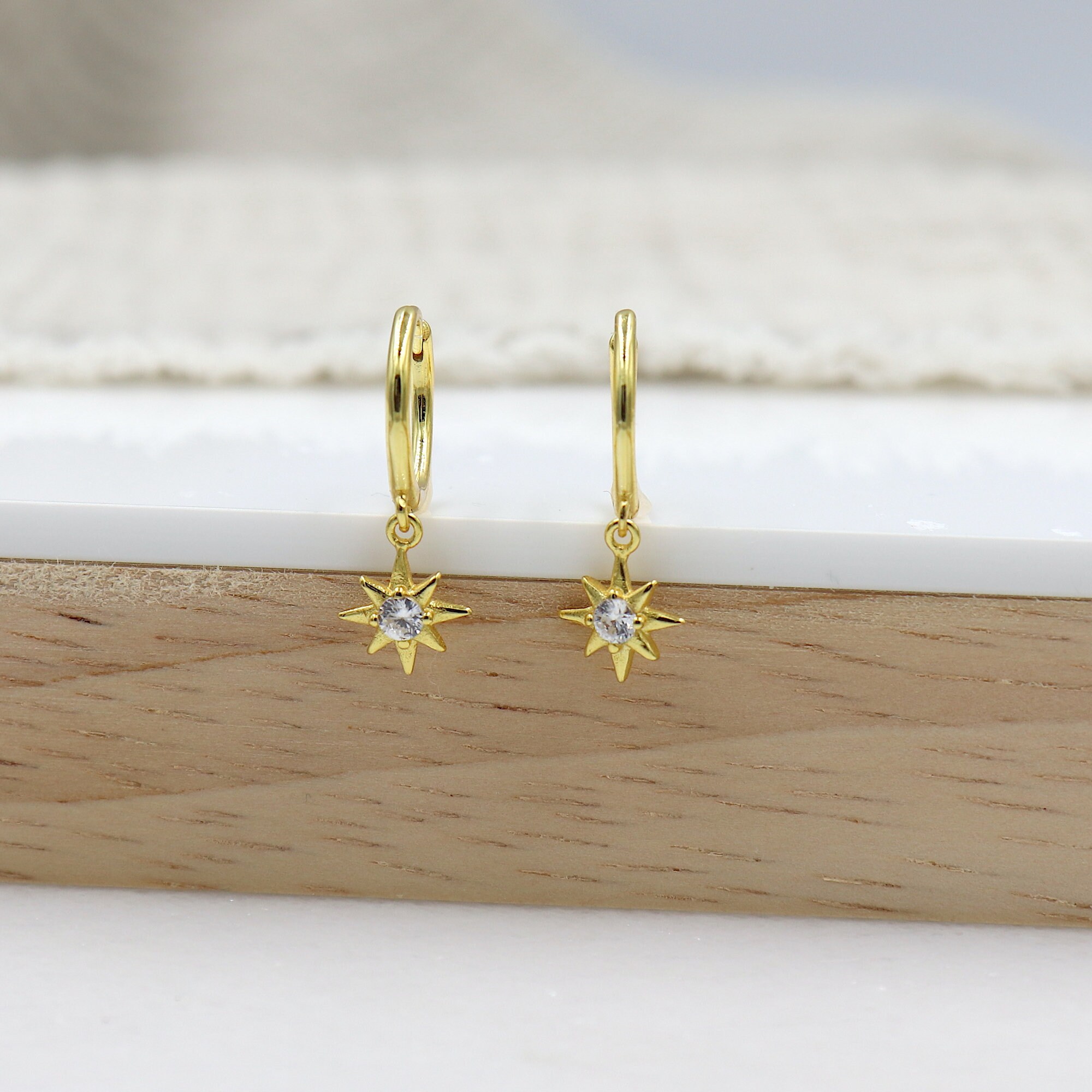 Small Hoop Earrings Star Pendant With Zircon, Minimalist