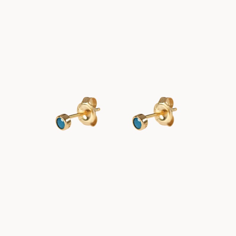 Petites boucles d'oreilles puces cabochons zircons femme,mini clous d'oreilles argent ou dorés avec turquoises, cadeaux femme image 2