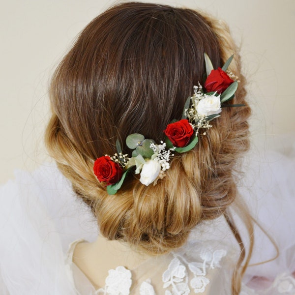 5 pics à chignon roses fraiches stabilisées rouge et blanc – coiffure mariée roses rouges et blanches