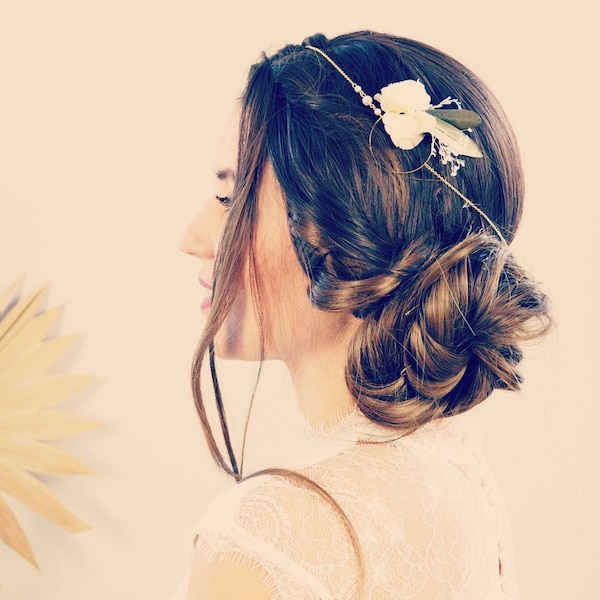 headband mariée rameaux d’olivier et fleurs stabilisées ivoire – Mariage bohème ou champêtre